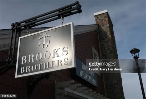 brooks brothers woodbury commons ny.